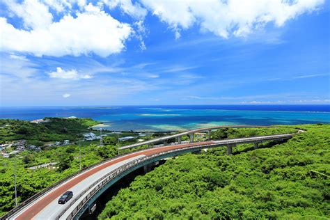 沖繩到京都多久：探究两地距离与时间之美的多重维度